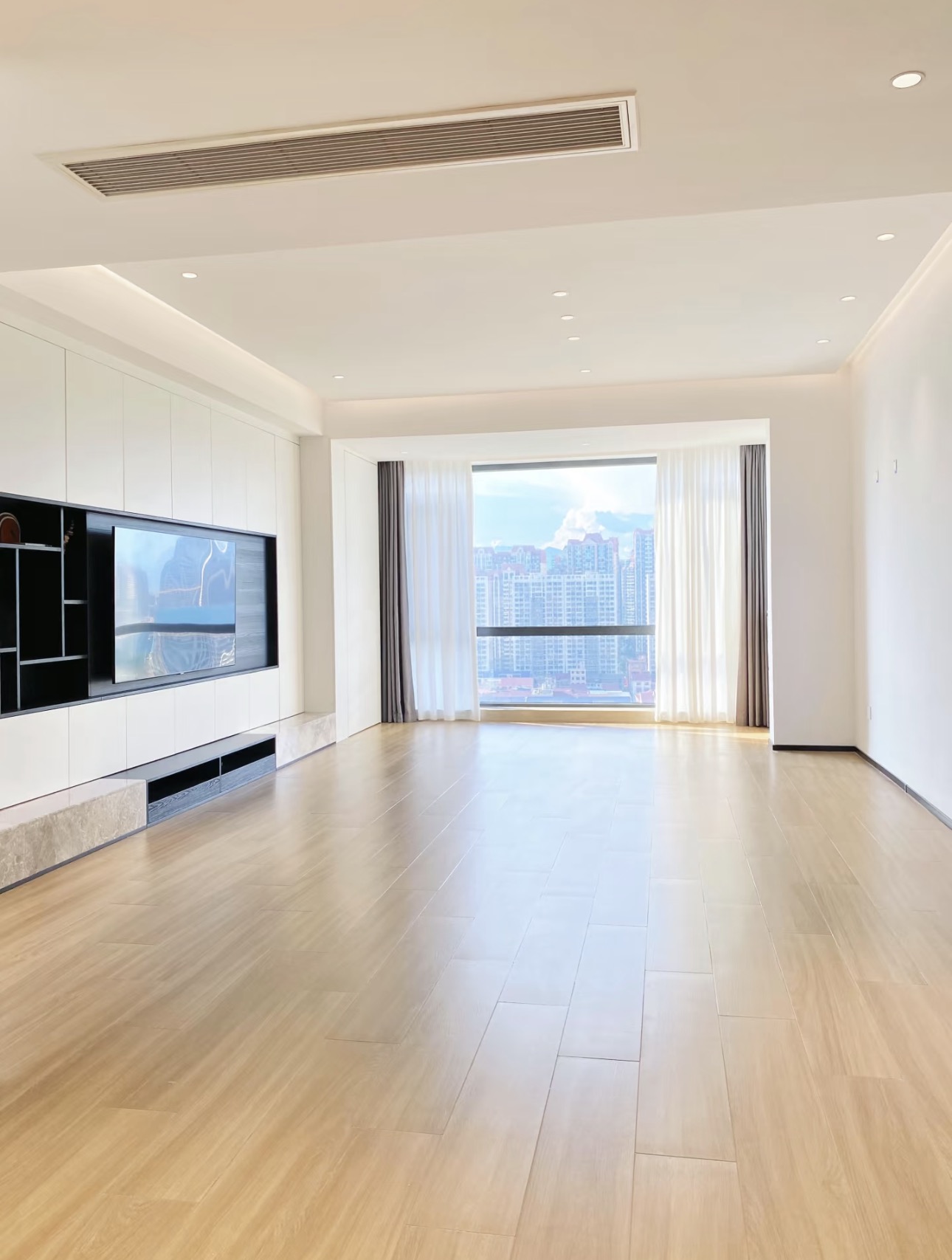 Interior renovation flooring and painting